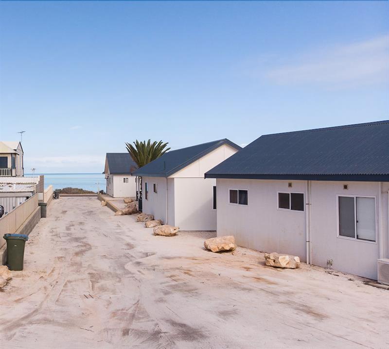 Oceanside Village Denham Exterior photo