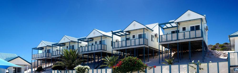 Oceanside Village Denham Exterior photo