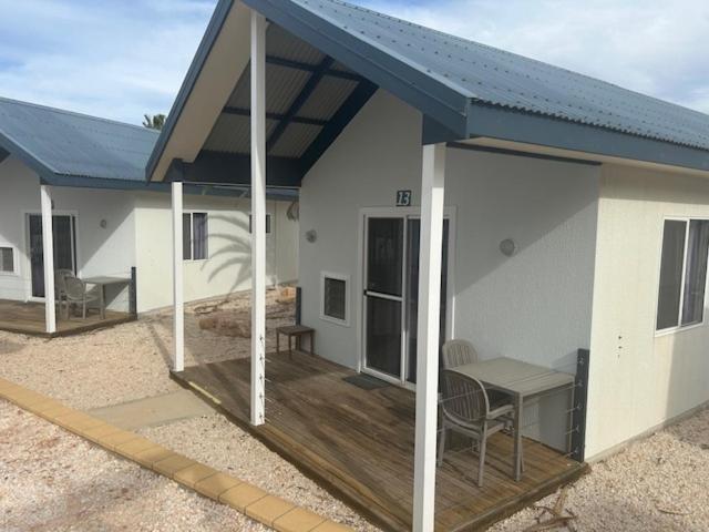 Oceanside Village Denham Exterior photo