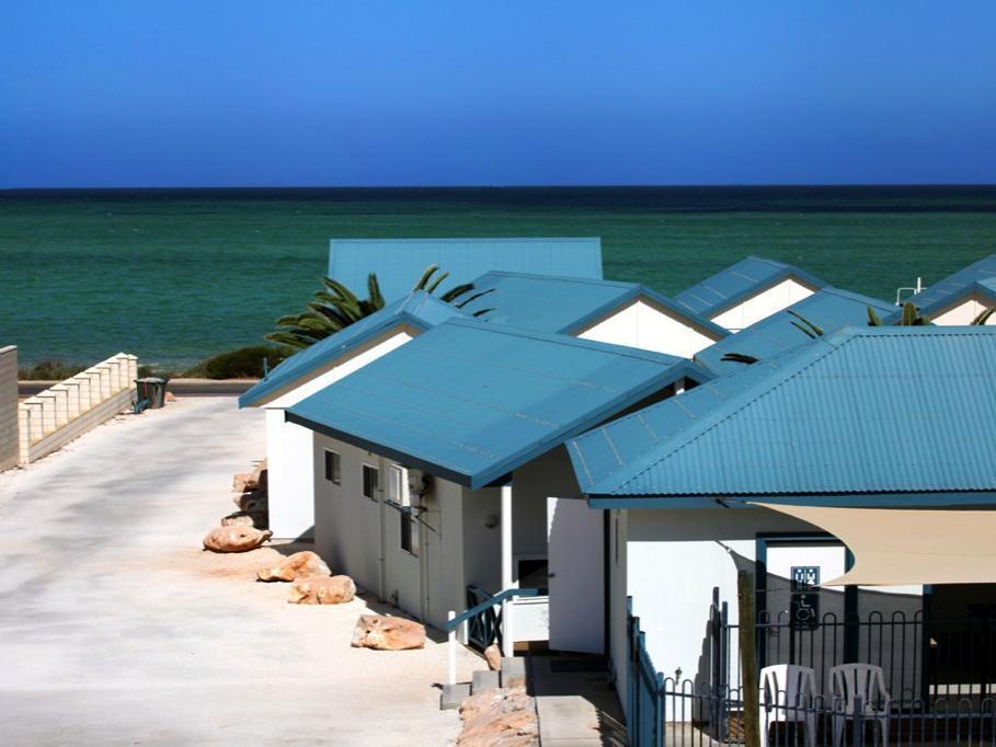 Oceanside Village Denham Exterior photo